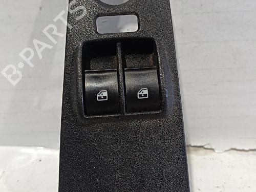 Used Left front window switch FIAT GRANDE PUNTO Van (199_) [2005-2013]  30034250