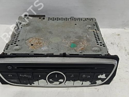 Used Radio RENAULT MEGANE III Hatchback (BZ0/1_, B3_) [2008-2025]  30034451