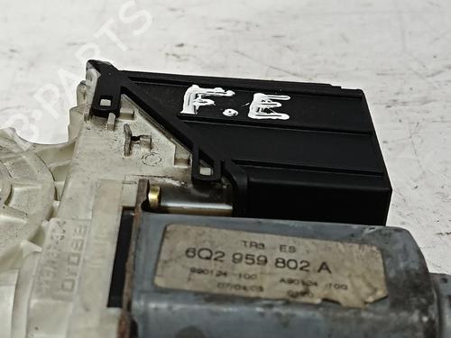 Vindusheismotor venstre foran SEAT IBIZA III (6L1)  | BP30034674E21