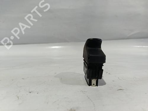 Used Right front window switch RENAULT MEGANE I (BA0/1_) [1995-2004]  30034652