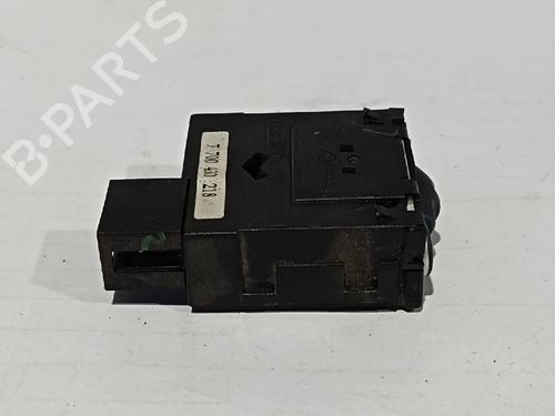 other-renault-megane-i-ba01_-1995-1996-1997-1998-1999-2000-2001-2002-2003-2004-30034800 main image