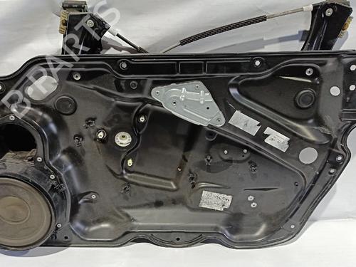 Lève-vitre avant droit VW PASSAT B6 Variant (3C5) 2.0 TDI 16V (140 hp) 30034854