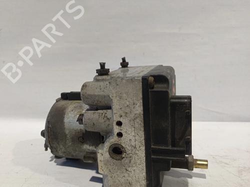 Used ABS pump MERCEDES-BENZ C-CLASS (W202) C 180 (202.018) (121 hp) 30035047