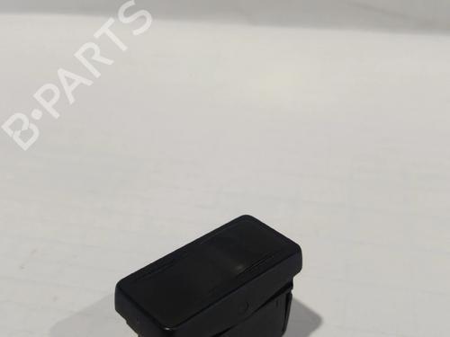 Used Right front window switch CITROËN SAXO Hatchback van (S3_) [1997-2003]  30035085