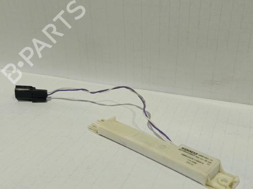 Annen RENAULT CLIO IV (BH_) 0.9 TCe 90 (BHNF, BHMA, BHMH, BHJK, BHJR) (90 hp) 30035541