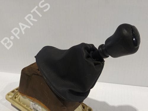Used Gear lever RENAULT CLIO II (BB_, CB_) [1998-2016]  30035604