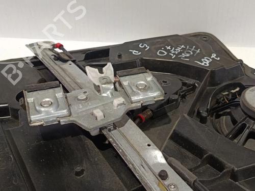 Alzavetro anteriore destra FORD FIESTA VI (CB1, CCN)  | BP30035733C23 