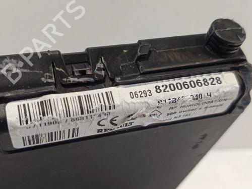 Fuse box RENAULT GRAND SCÉNIC II (JM0/1_) | BP30036728E1