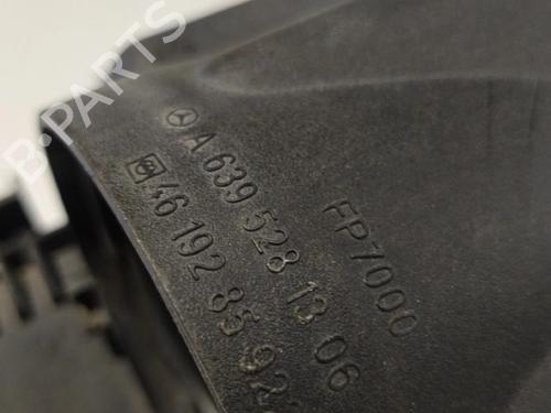 Air filter box MERCEDES-BENZ VITO Bus (W639) | BP30036874M87