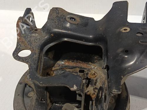 Højre hjullejehus spindel FORD FOCUS III  | BP30037124M28