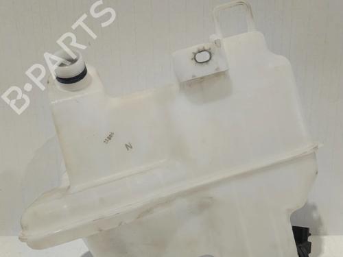 Used Windscreen washer tank MAZDA 6 Saloon (GJ, GL) 2.2 D (GJ2FP, GJ1021, GJ1022, GL1021) (175 hp) 30037166