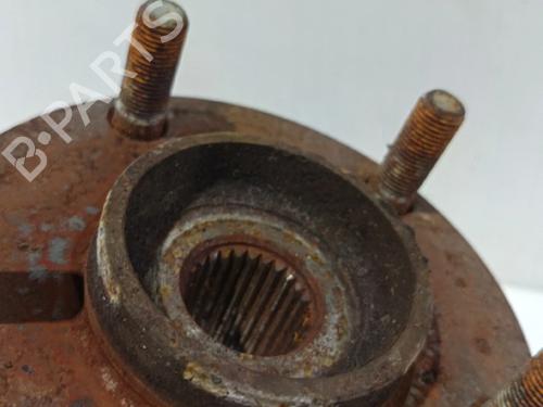 Left front steering knuckle NISSAN PRIMERA (P12) 1.6 | BP30037333M25