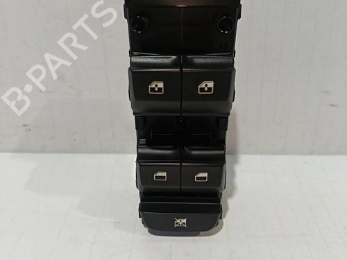 Used Left front window switch KIA XCEED (CD) [2019-2025]  30037399