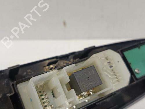 Right front window switch LEXUS IS II (_E2_) | BP30037478I26
