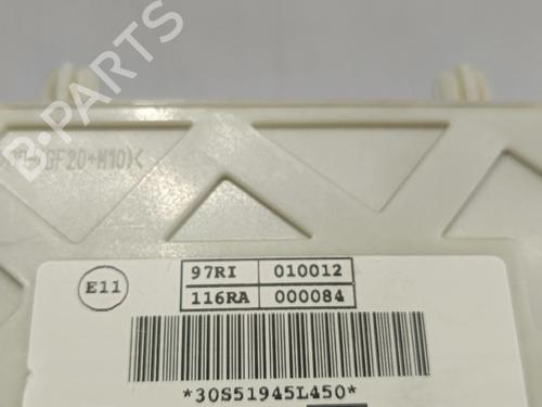 Fuse box FORD FOCUS III | BP30037533E1