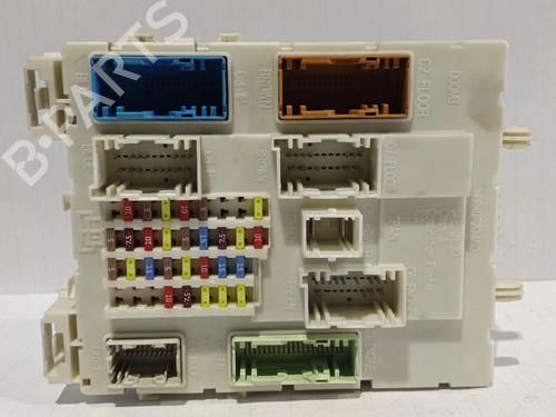 Fuse box FORD FOCUS III | BP30037533E1