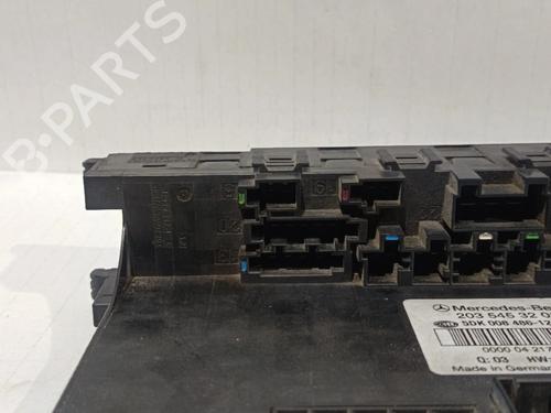 Fuse box MERCEDES-BENZ C-CLASS (W203)  | BP30037594E1 