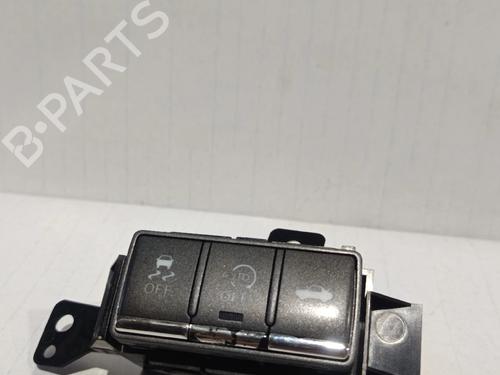 Used Switch INFINITI Q50 [2013-2026]  30037648