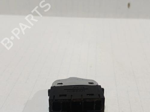 Switch INFINITI Q50 | BP30037698I30