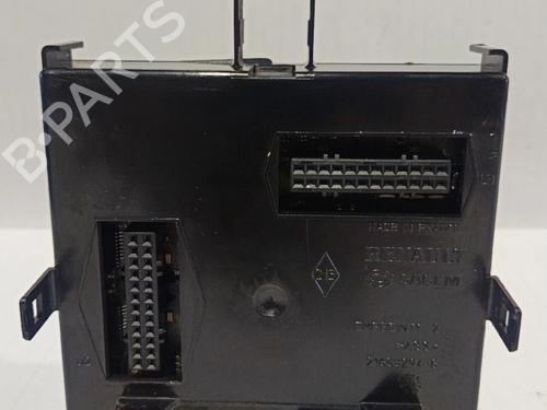 Fuse box RENAULT LAGUNA II (BG0/1_) | BP30037713E1