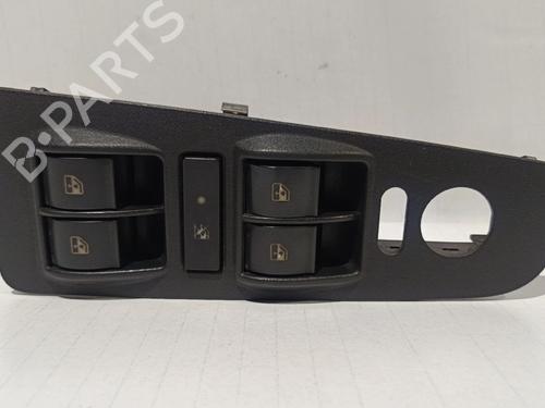 Used Left front window switch FIAT BRAVO II (198_) [2006-2016]  30038265