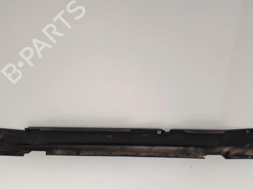 Høyre side kjol BMW 1 (E87)  | BP30038189C114 