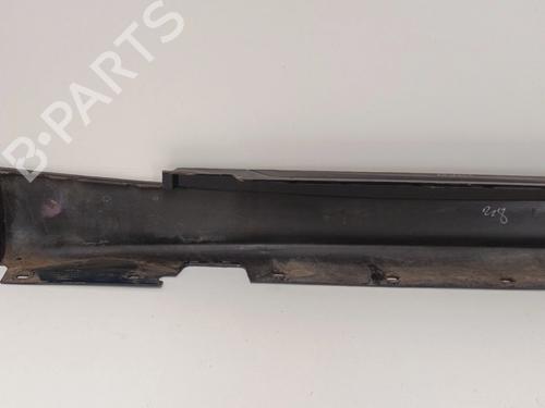 Høyre side kjol BMW 1 (E87)  | BP30038189C114 