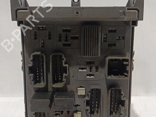 Used Fuse box RENAULT LAGUNA II (BG0/1_) 1.9 dCi (BG08, BG0G) (120 hp) 30038368