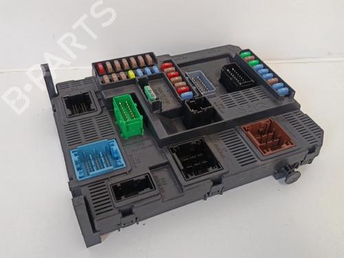 Used Fuse box PEUGEOT 308 I (4A_, 4C_) 1.6 HDi (92 hp) 30038906