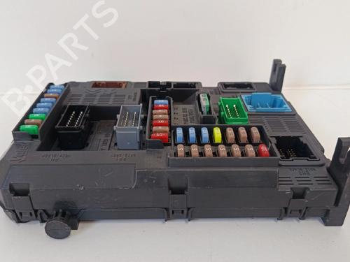 Fuse box PEUGEOT 308 I (4A_, 4C_) 1.6 HDi | BP30038906E1