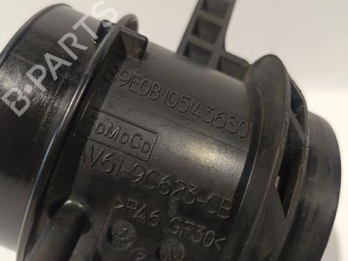 Mass air flow sensor VOLVO V40 Hatchback (525) D2 | BP30039034M95