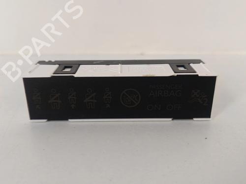 Multifunctionele display PEUGEOT 308 II (LB_, LP_, LW_, LH_, L3_) [2013-2021]  30039227
