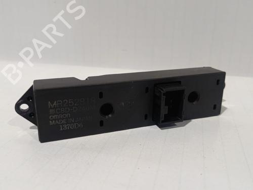 Right rear window switch MITSUBISHI PAJERO II Canvas Top (V2_C, V4_C)  | BP30039139I28 