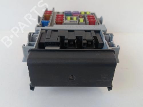 Fuse box OPEL ASTRA J (P10) | BP30039335E1