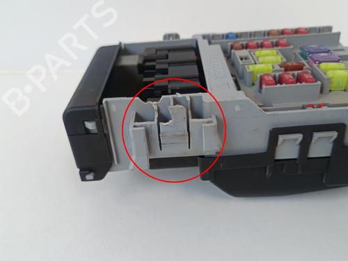 Fuse box OPEL ASTRA J (P10) | BP30039335E1
