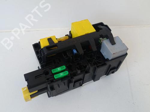 Used Fuse box PEUGEOT 308 II (LB_, LP_, LW_, LH_, L3_) [2013-2021]  30039330