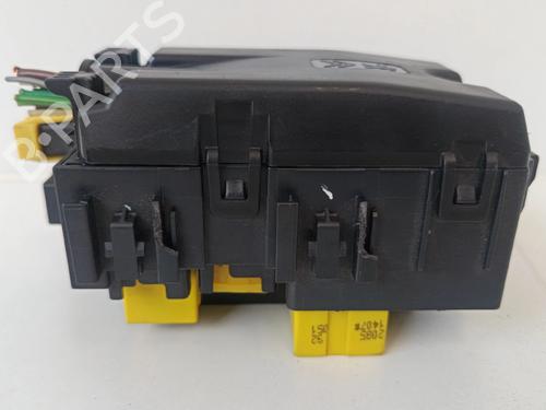 Fuse box PEUGEOT 308 II (LB_, LP_, LW_, LH_, L3_)  | BP30039330E1 