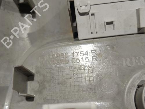 Interior roof light RENAULT CLIO IV (BH_) 0.9 TCe 90 (BHNF, BHMA, BHMH, BHJK, BHJR) | BP30039411I8