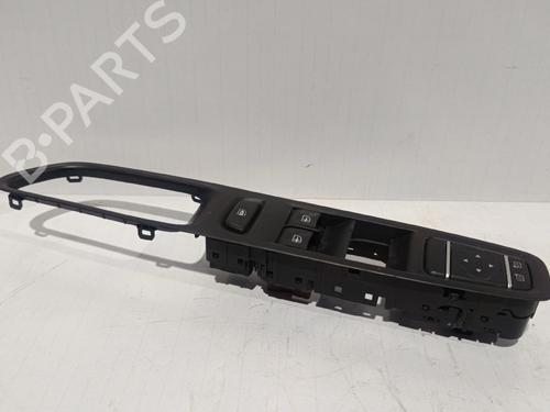 Used Left front window switch RENAULT CLIO IV (BH_) 0.9 TCe 90 (BHNF, BHMA, BHMH, BHJK, BHJR) (90 hp) 30039420