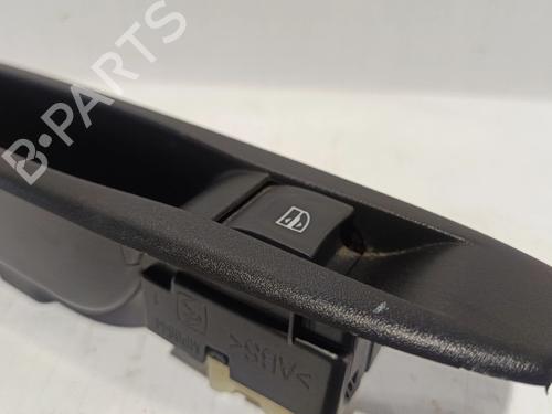 Højre bagtil elrude kontakt RENAULT CLIO IV (BH_) 0.9 TCe 90 (BHNF, BHMA, BHMH, BHJK, BHJR) | BP30039447I28