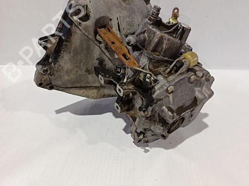 Getriebe für OPEL CORSA A Hatchback (S83) 1.2 S (F08, M08, F68, M68) (55 hp) 30040327