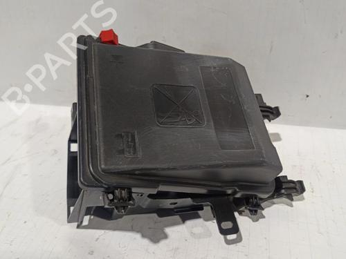 Used Fuse box PEUGEOT PARTNER Box Body/MPV (K9) 1.5 BlueHDi 100 (102 hp) 30040396