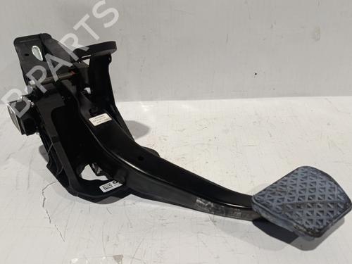 Used Break pedal BMW 3 (G20, G80, G28) 320 e Plug-in-Hybrid (204 hp) 30040420