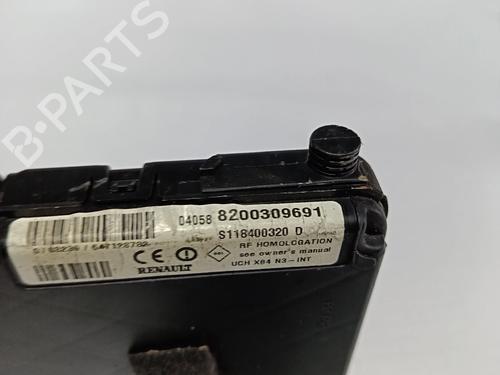 Sikringsdåse RENAULT SCÉNIC II (JM0/1_)  | BP30040823E1