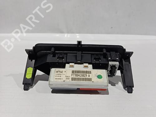 Display RENAULT CLIO II (BB_, CB_)  | BP30041167C48