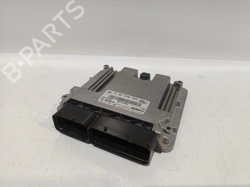 Used Engine control unit (ECU) OPEL MERIVA B MPV (S10) [2010-2017]  30042105