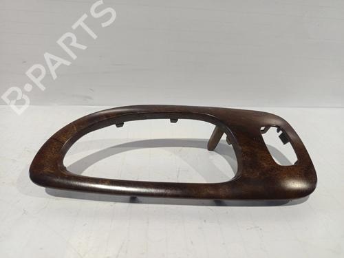 BP30042193O1 main image