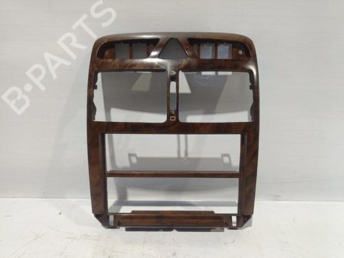 BP30042188O1 main image