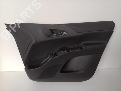 Høyre frontpanel OPEL MERIVA B MPV (S10) [2010-2017]  30042305