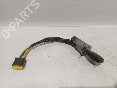 Used Ignition barrel RENAULT CLIO II (BB_, CB_) [1998-2016]  30042495